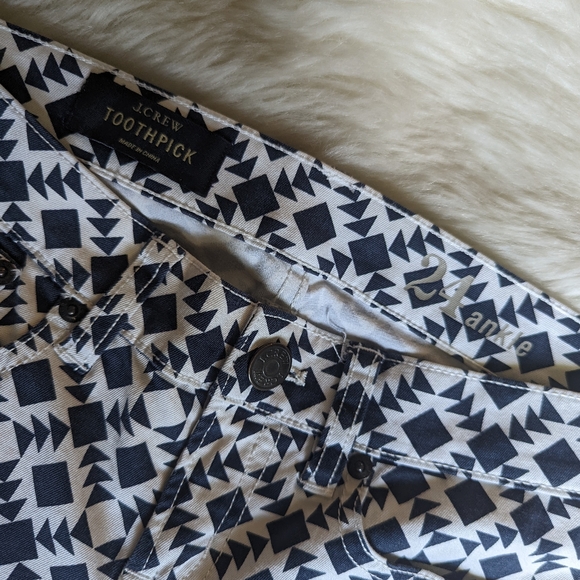Final Price EUC Blogger Favorite J. Crew Toothpick Jeans in Geometric Print - Picture 8 of 14